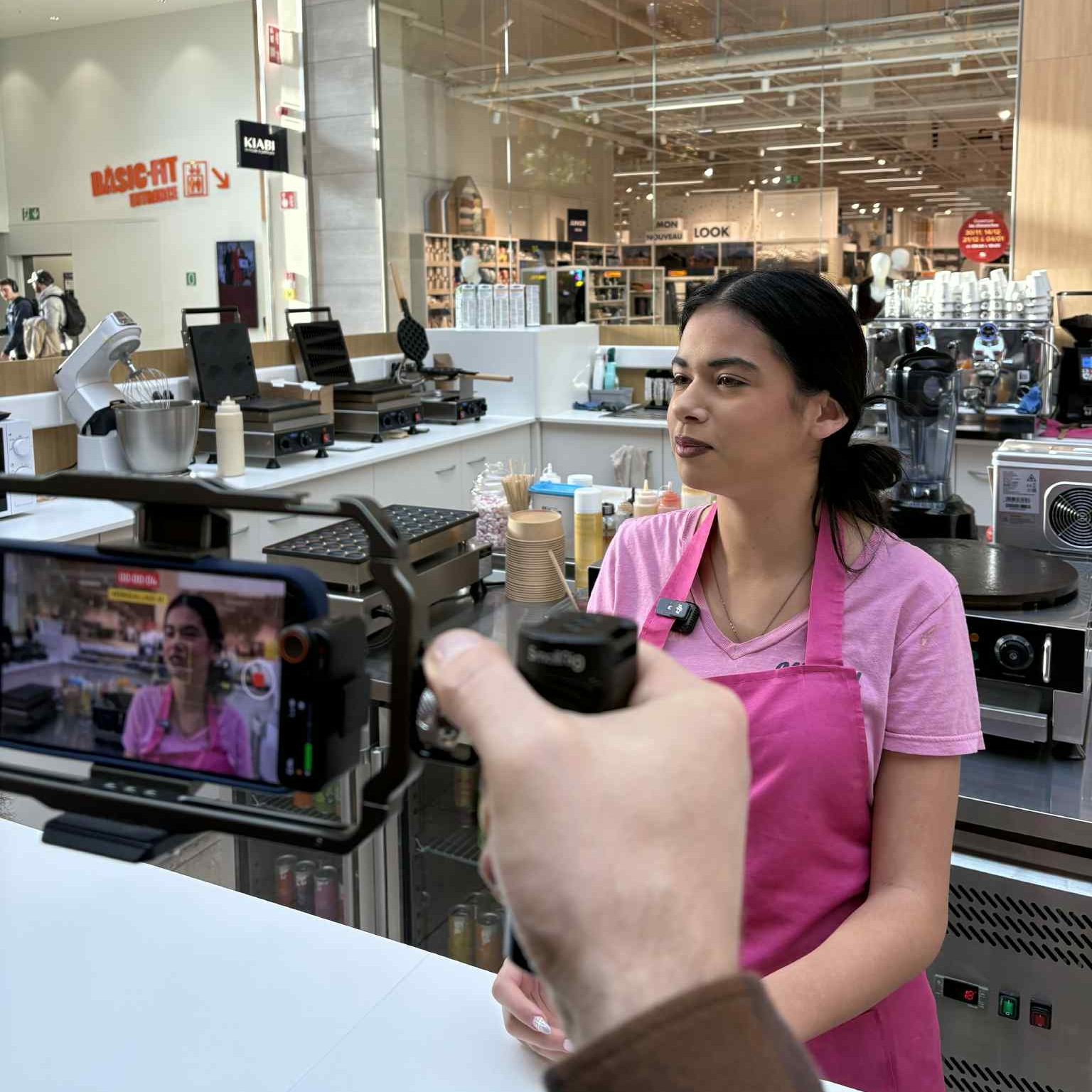 Clarisse et Lou sont élèves 